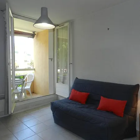 Studio Familial A 350m De La Plage Avec Balcon Et Parking Prive A - Fr-1-251-809 Bormes-les-Mimosas